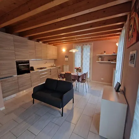 Vakantiehuis La Casa Di Alice Lenno