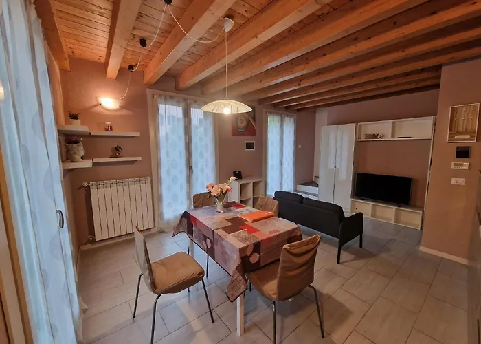 La Casa Di Alice Lenno