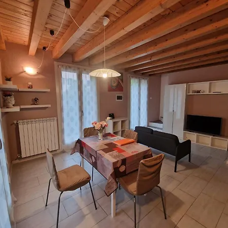 La Casa Di Alice Lenno